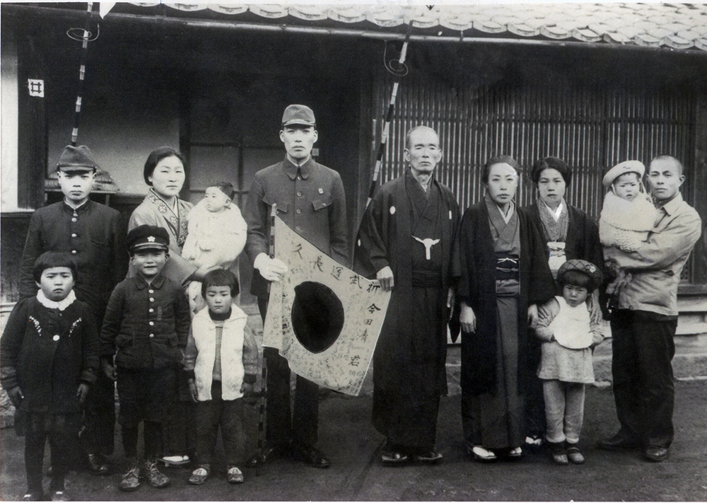 貴重な出征記念家族写真